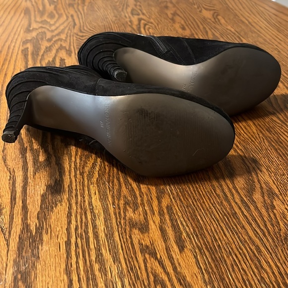 Enzo Angelina suede booties. - Picture 4 of 9